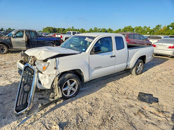2013 TOYOTA TACOMA Delux