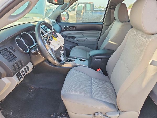 2013 TOYOTA TACOMA Delux
