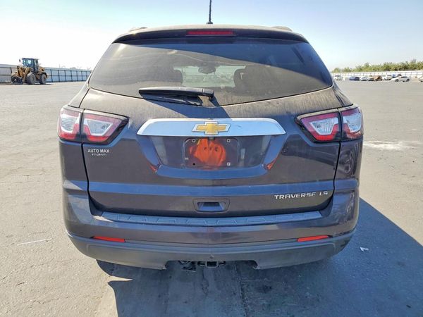 2015 CHEVROLET TRAVERSE LS