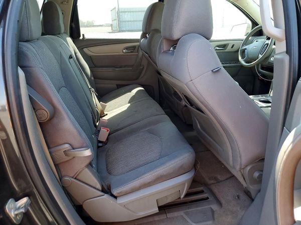 2015 CHEVROLET TRAVERSE LS