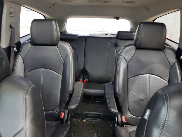 2013 CHEVROLET TRAVERSE 2LT