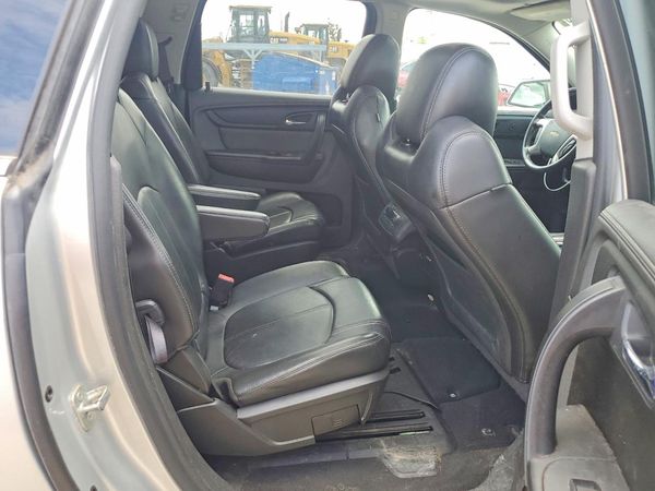 2013 CHEVROLET TRAVERSE 2LT