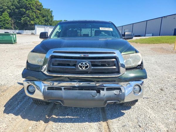 2013 TOYOTA TUNDRA SR5