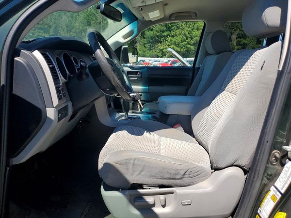 2013 TOYOTA TUNDRA SR5