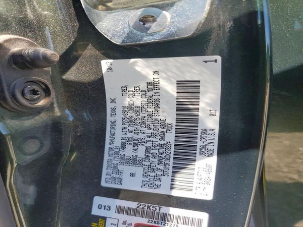 2013 TOYOTA TUNDRA SR5