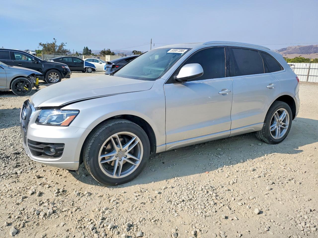 2012 AUDI Q5 Premium Plus