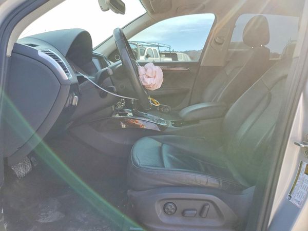 2012 AUDI Q5 Premium Plus