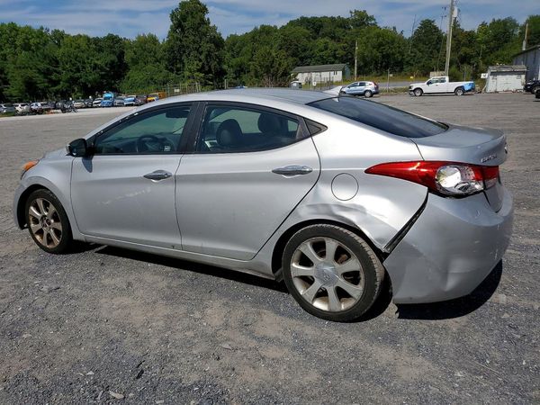 2013 HYUNDAI ELANTRA