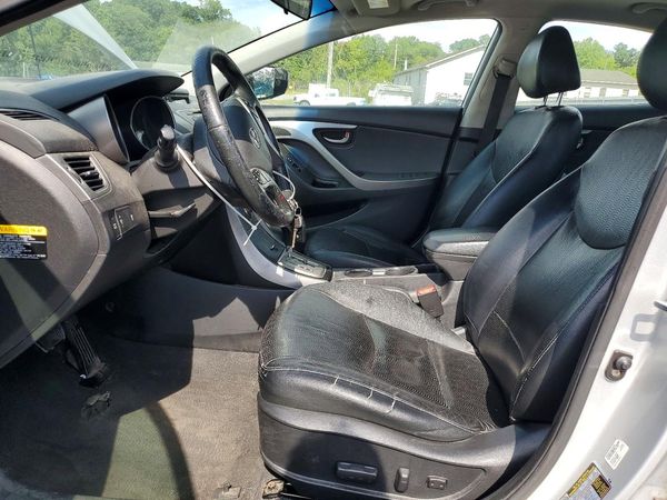 2013 HYUNDAI ELANTRA