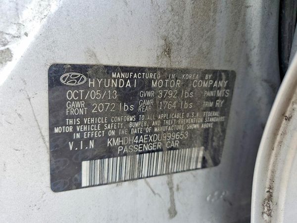 2013 HYUNDAI ELANTRA