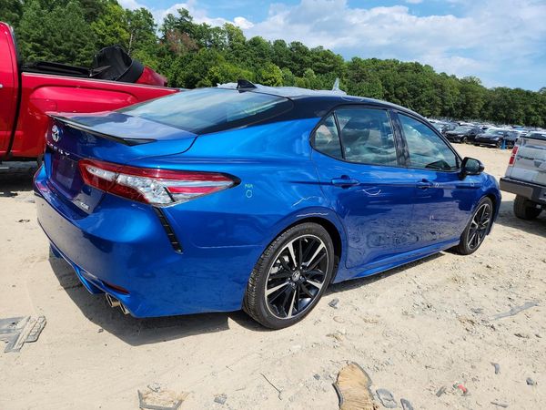 2018 TOYOTA CAMRY XSE — PSRA