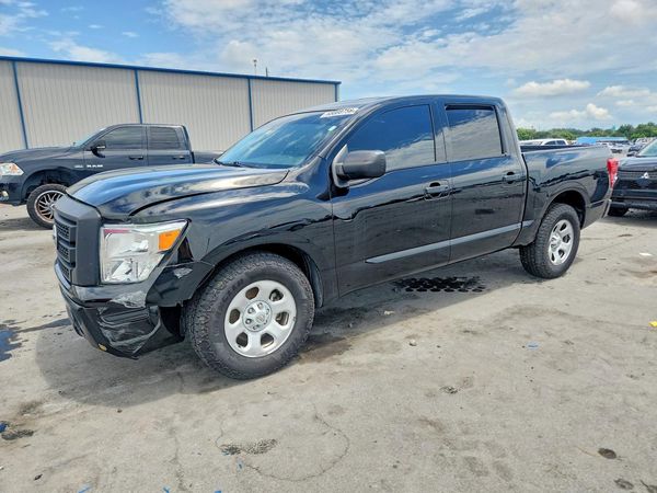 2022 NISSAN TITAN