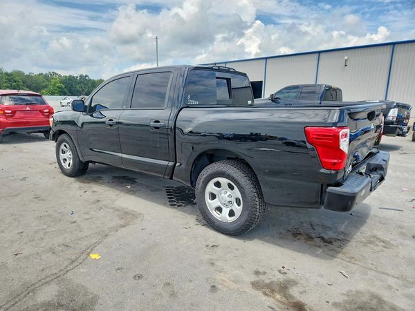 2022 NISSAN TITAN