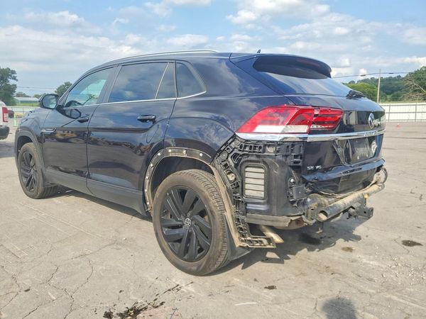 2022 VOLKSWAGEN ATLAS CROSS SPORT SE w/ Tech
