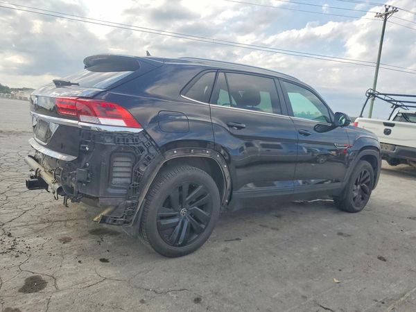 2022 VOLKSWAGEN ATLAS CROSS SPORT SE w/ Tech