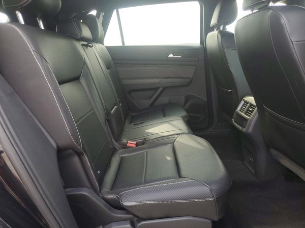 2022 VOLKSWAGEN ATLAS CROSS SPORT SE w/ Tech