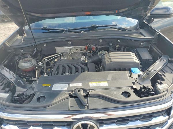 2022 VOLKSWAGEN ATLAS CROSS SPORT SE w/ Tech