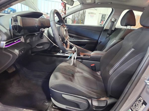 2024 HYUNDAI ELANTRA SEL w/ Convenience Pkg
