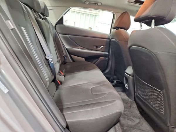 2024 HYUNDAI ELANTRA SEL w/ Convenience Pkg