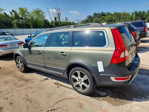 2012 VOLVO XC70