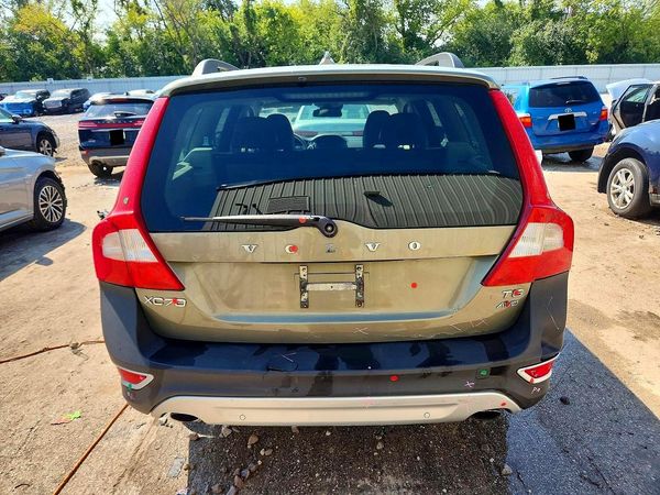 2012 VOLVO XC70