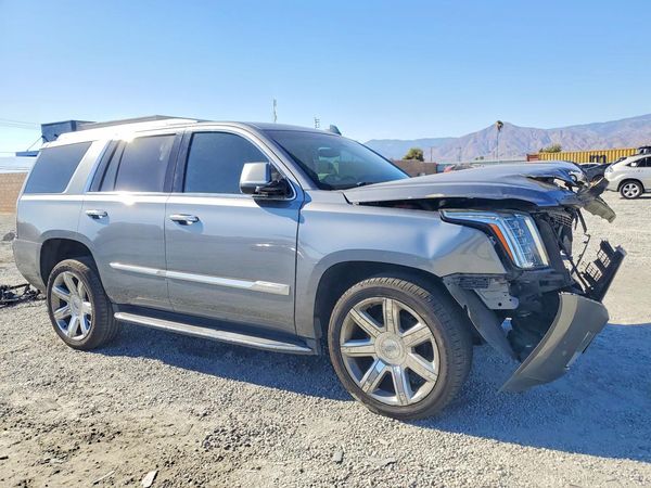 2019 CADILLAC ESCALADE Luxury