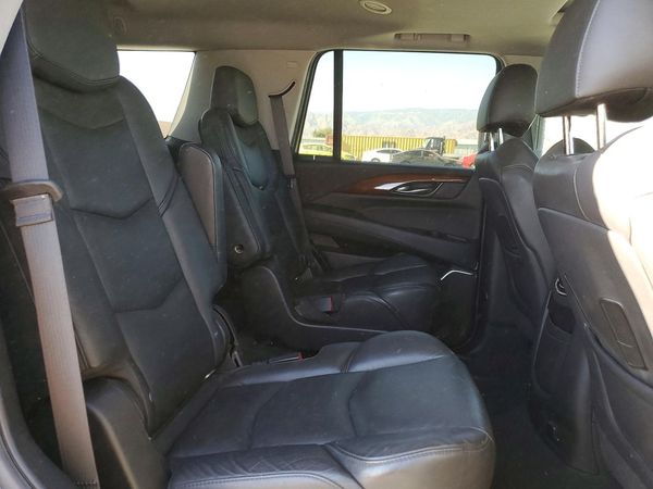 2019 CADILLAC ESCALADE Luxury
