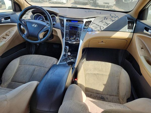 2012 HYUNDAI SONATA
