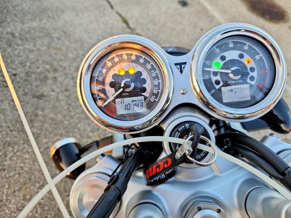2024 TRIUMPH MOTORCYCLE SPEED TWIN