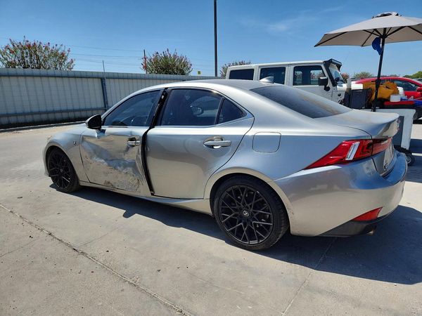 2016 LEXUS IS 200t