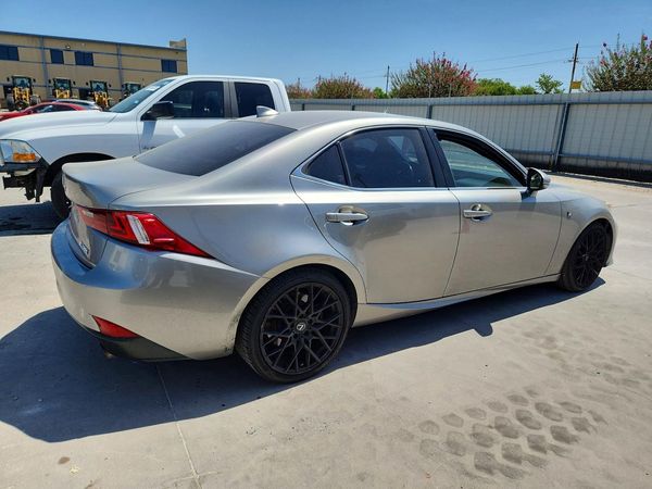 2016 LEXUS IS 200t