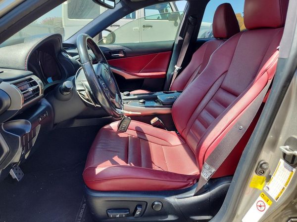 2016 LEXUS IS 200t