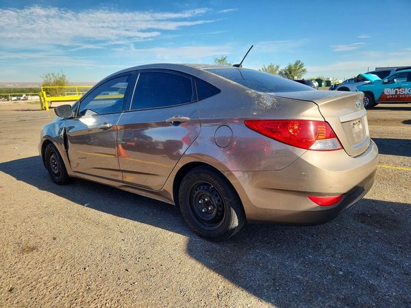 2013 HYUNDAI ACCENT GLS, GS