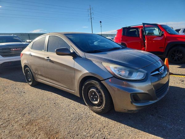 2013 HYUNDAI ACCENT GLS, GS