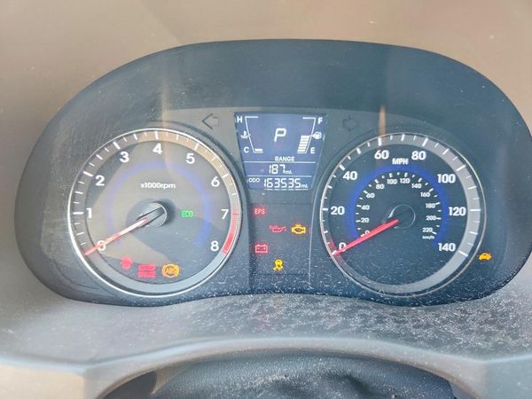 2013 HYUNDAI ACCENT GLS, GS