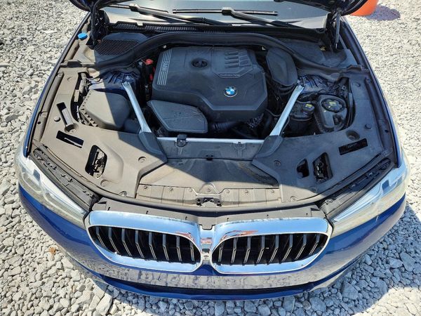 2021 BMW 530