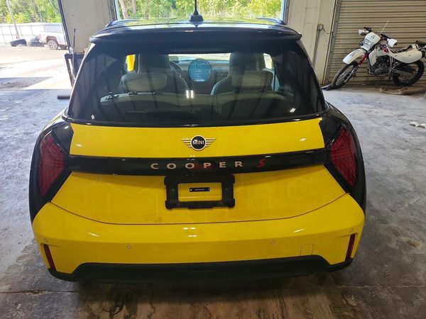 2025 MINI COOPER