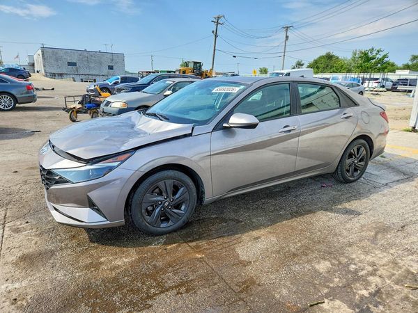 2023 HYUNDAI ELANTRA