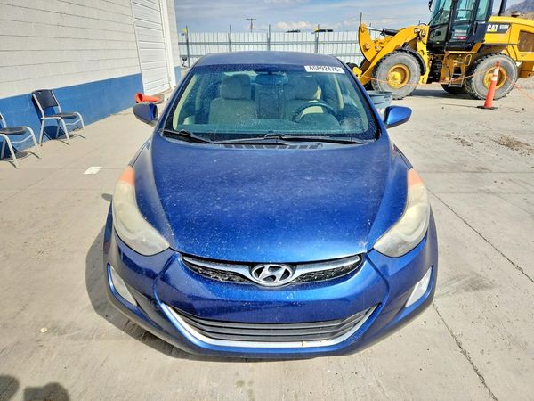 2013 HYUNDAI ELANTRA