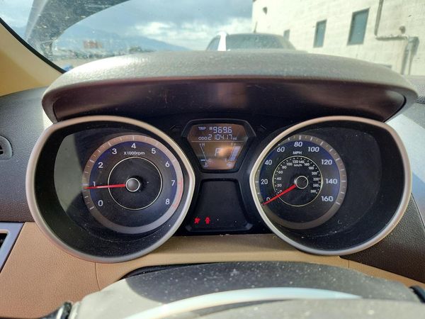 2013 HYUNDAI ELANTRA