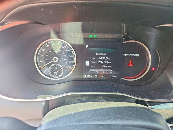 2025 GENESIS G70