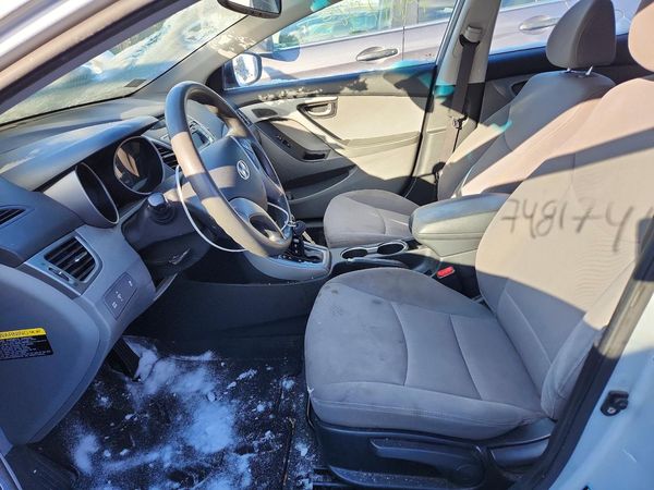 2016 HYUNDAI ELANTRA