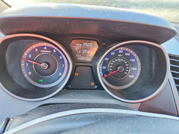 2016 HYUNDAI ELANTRA