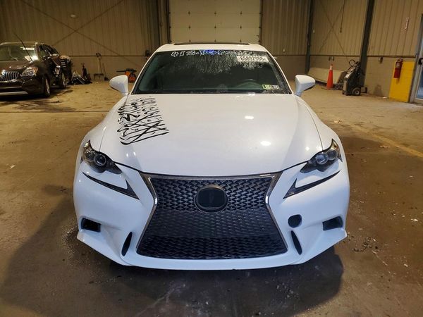 2015 LEXUS IS