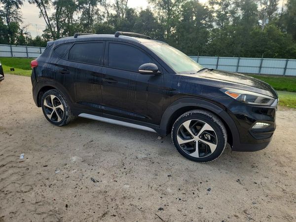 2017 HYUNDAI TUCSON