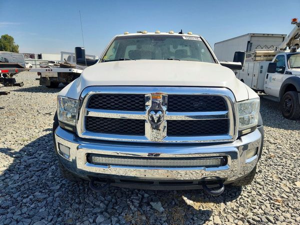 2018 RAM 5500 REG CAB CHASSIS