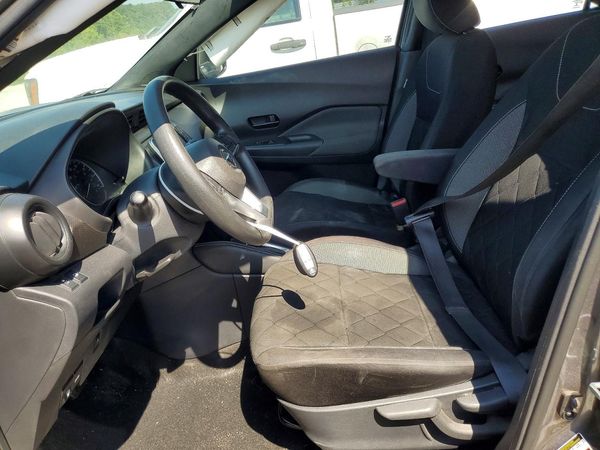 2019 NISSAN KICKS