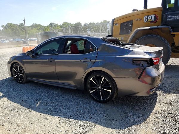2018 TOYOTA CAMRY