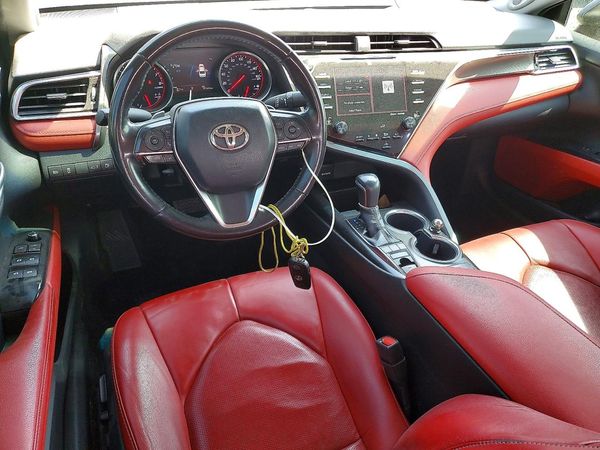 2018 TOYOTA CAMRY