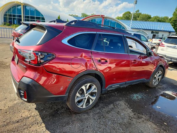 2022 SUBARU OUTBACK Limited